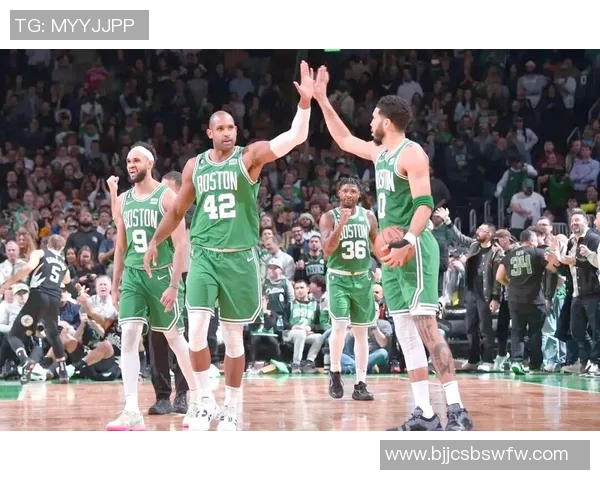 凯尔特人对决蓝网精彩对抗赛全场回顾与精彩瞬间分析