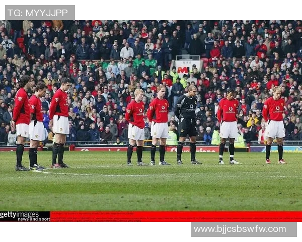 利物浦与曼联精彩对决全场录像回顾及精彩瞬间解析